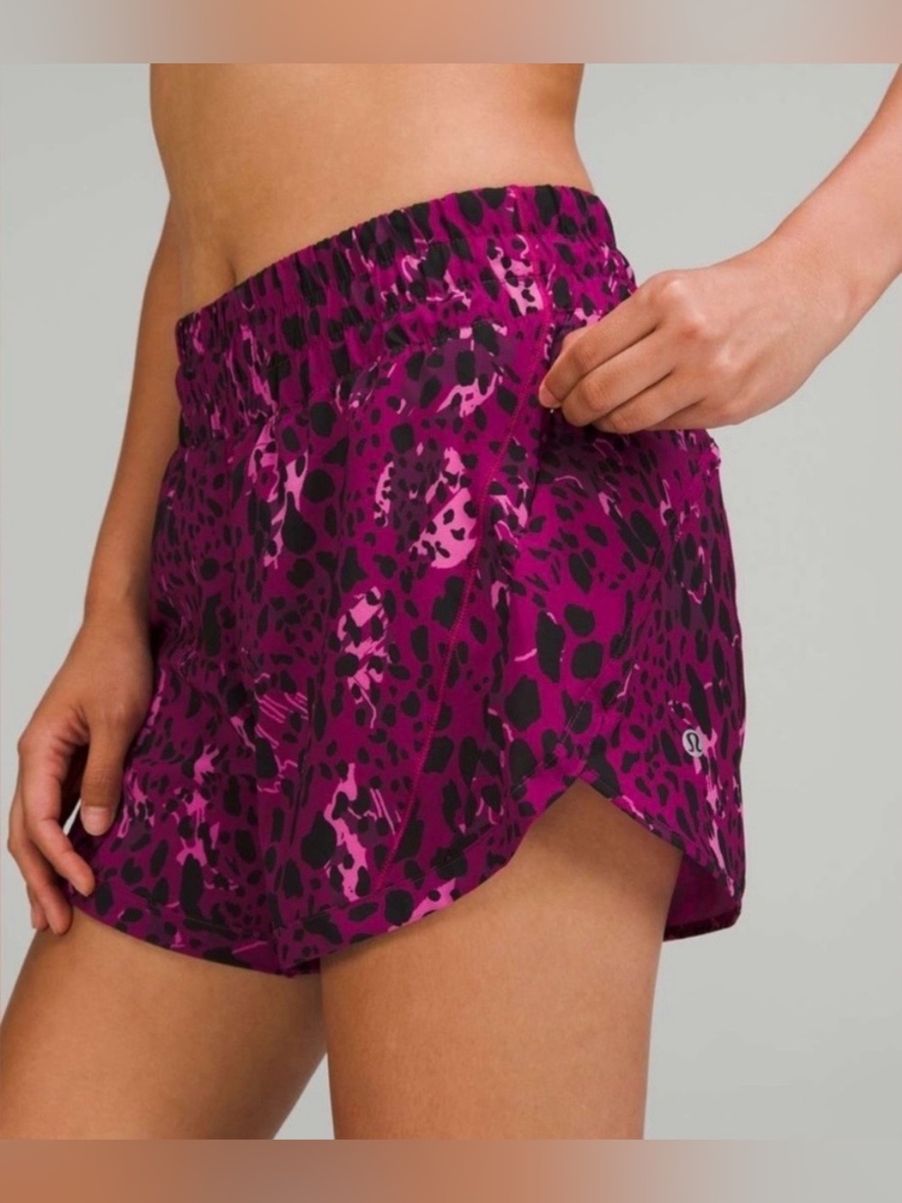 Lululemon Track That Mid Rise Lined Shorts Cheetah Camo Magenta Size 4 Athletic